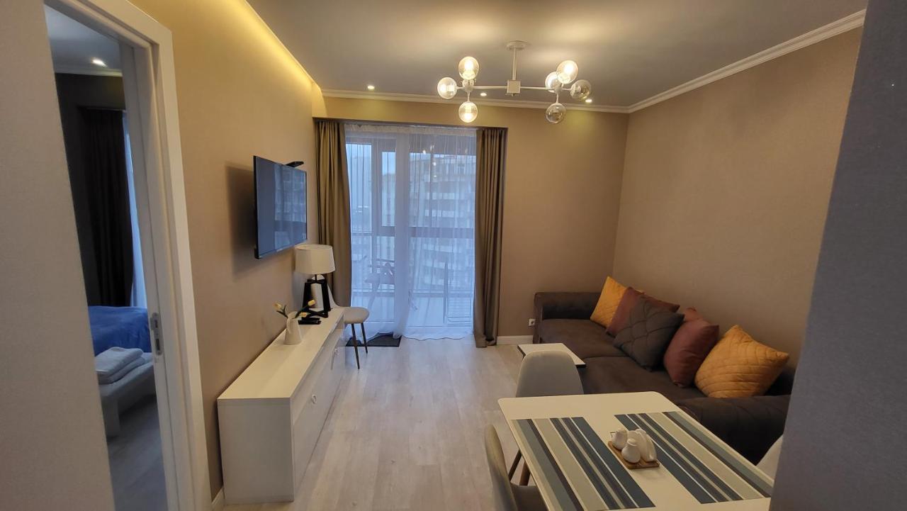 Holiday Apartments Μπατούμι Εξωτερικό φωτογραφία